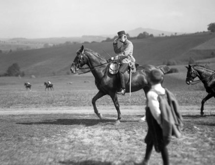 císař František Josef I. na koni